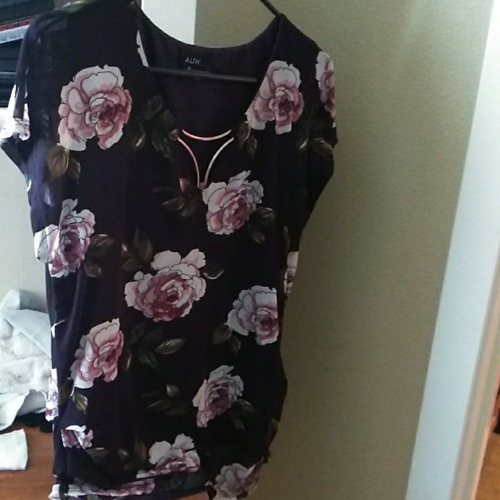Floral top